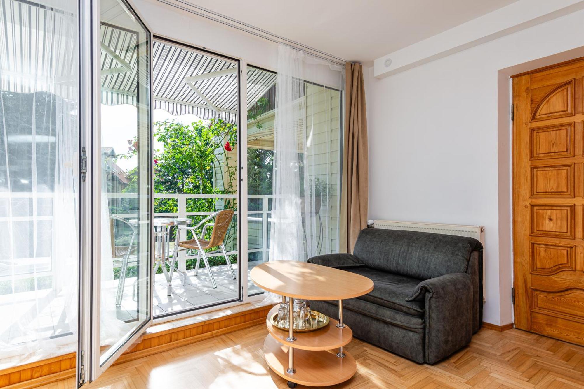 Pas Juste Apartamento Nida Exterior foto